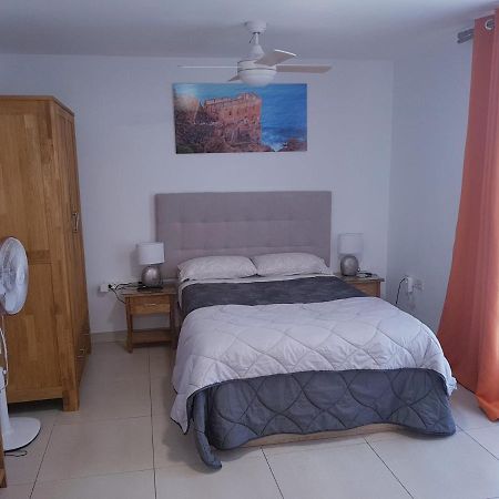 לוס ריאלחוס Estudio Nuevo Con Bano, Cocina Y Gran Terraza מראה חיצוני תמונה